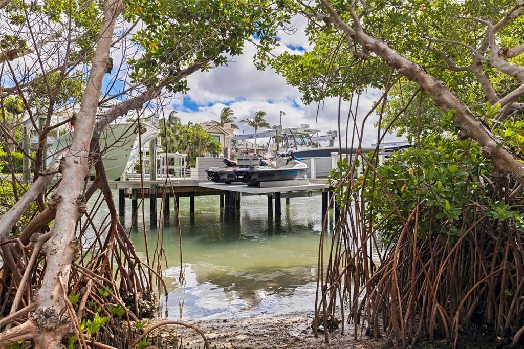 待售: $5,500,000 (6 贝兹, 5 浴室, 5542 平方英尺)