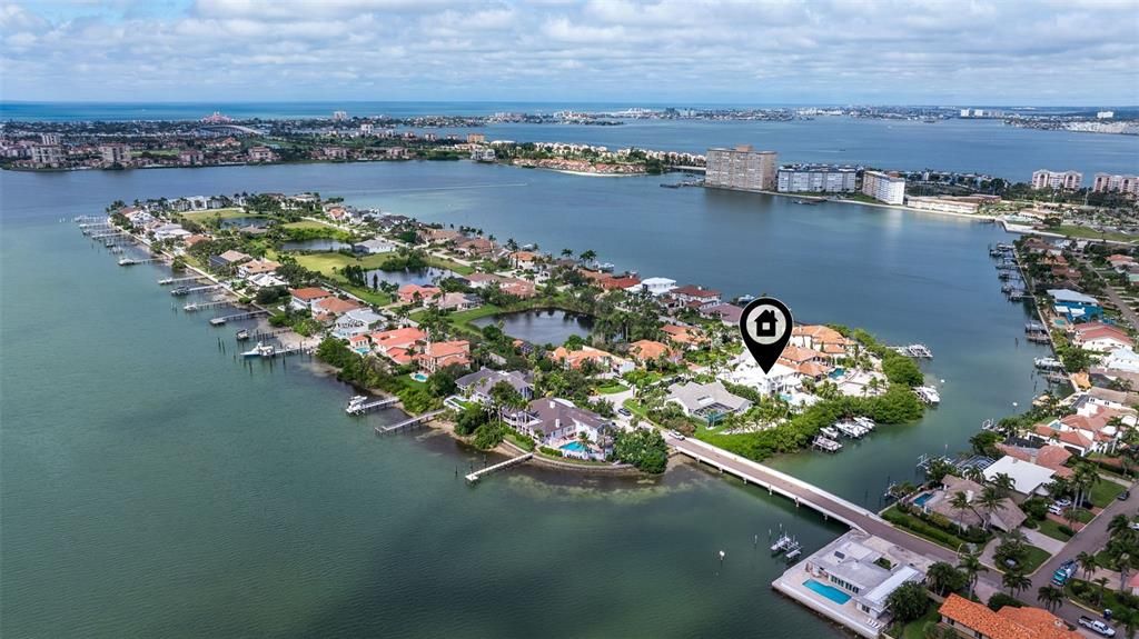 待售: $5,500,000 (6 贝兹, 5 浴室, 5542 平方英尺)