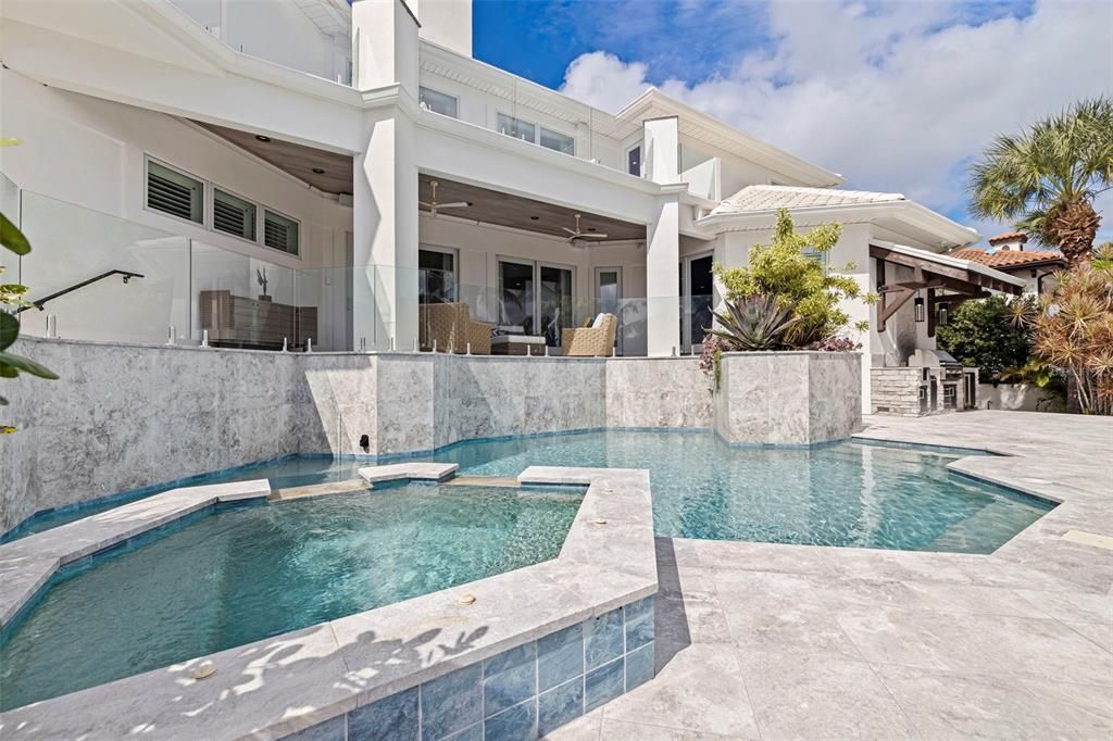 待售: $5,500,000 (6 贝兹, 5 浴室, 5542 平方英尺)