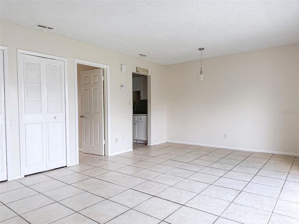 待售: $80,000 (1 贝兹, 1 浴室, 525 平方英尺)