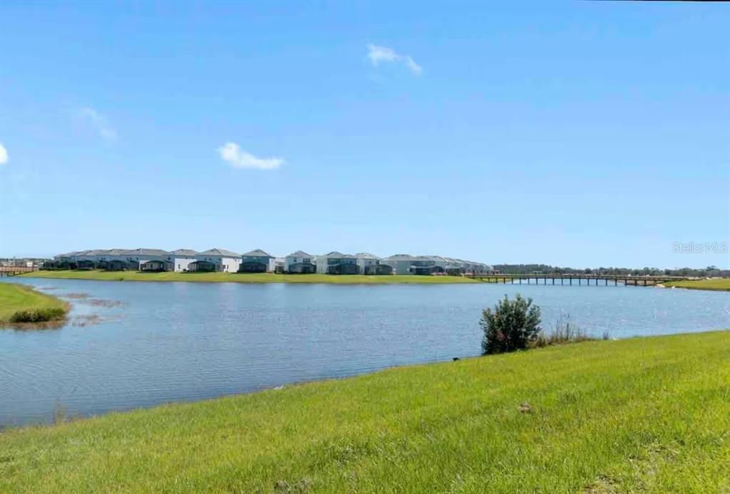 合同活跃: $480,000 (4 贝兹, 3 浴室, 1914 平方英尺)