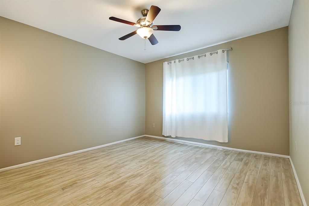 For Rent: $2,199 (2 beds, 2 baths, 958 Square Feet)