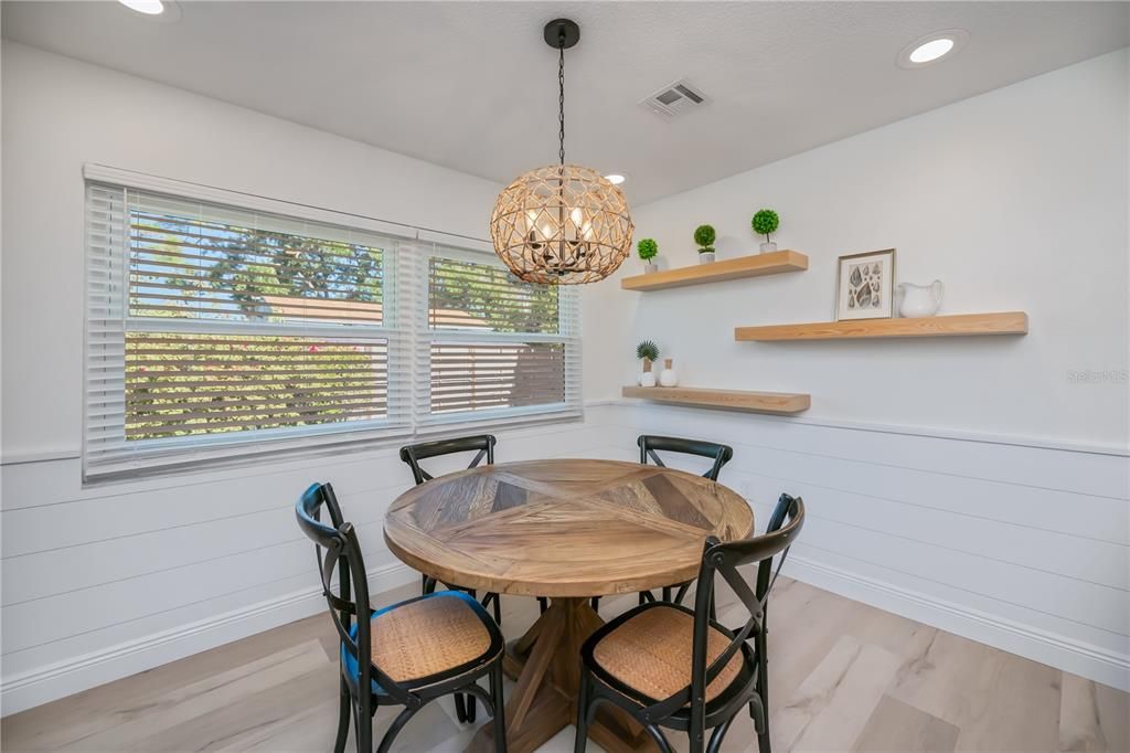 На продажу: $445,000 (3 спален, 2 ванн, 1780 Квадратных фут)