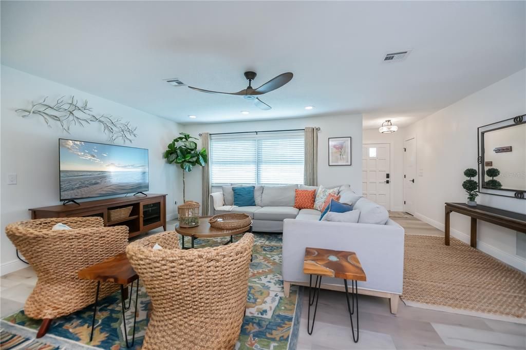 На продажу: $445,000 (3 спален, 2 ванн, 1780 Квадратных фут)