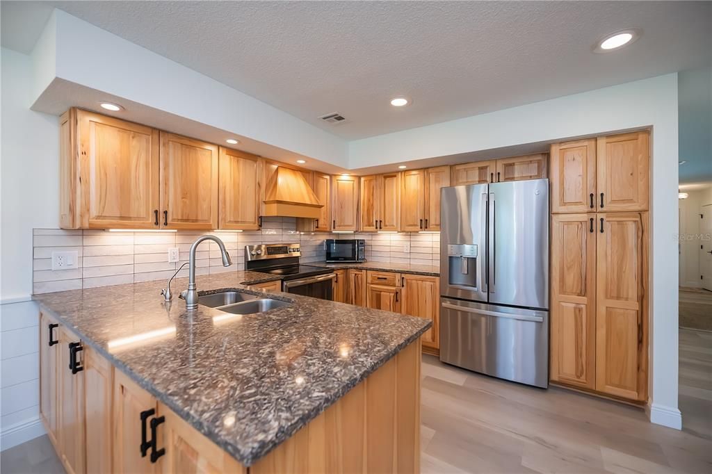 На продажу: $445,000 (3 спален, 2 ванн, 1780 Квадратных фут)