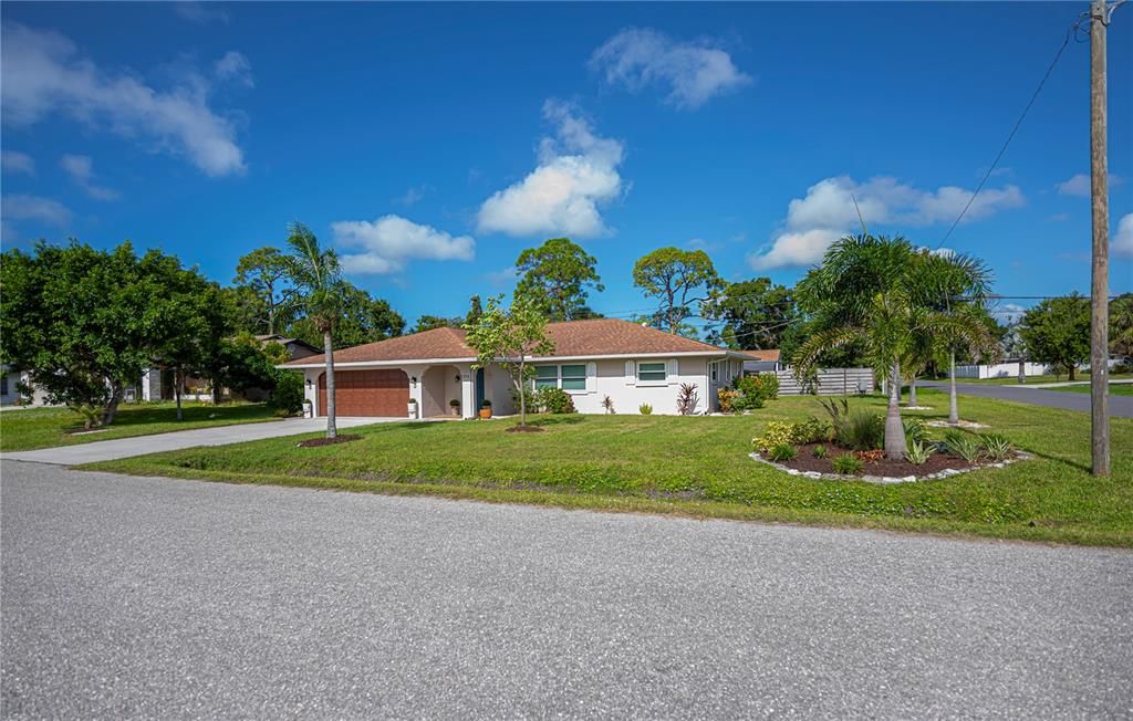 На продажу: $445,000 (3 спален, 2 ванн, 1780 Квадратных фут)