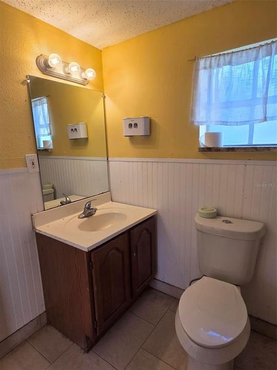 Activo con contrato: $229,900 (2 camas, 1 baños, 864 Pies cuadrados)