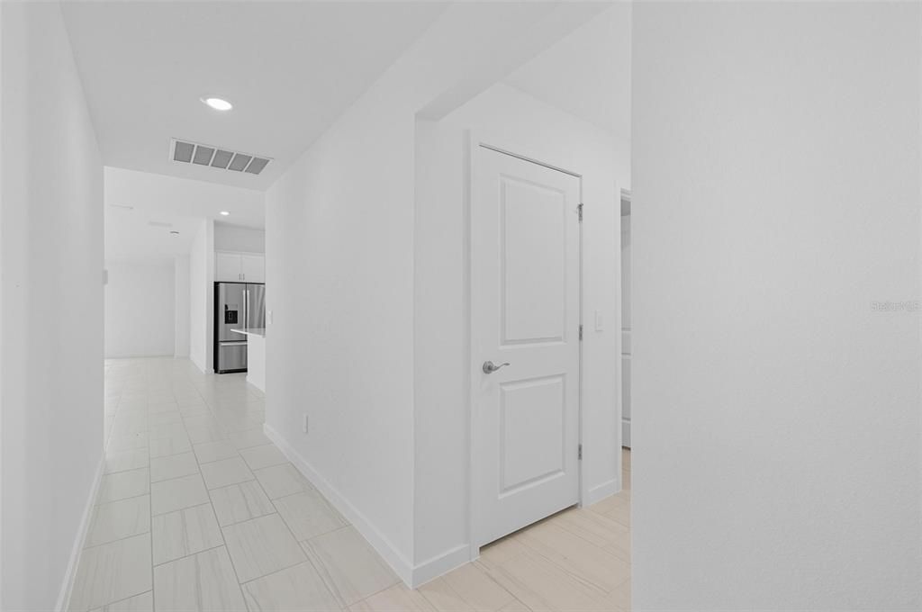 En Venta: $364,990 (4 camas, 3 baños, 1842 Pies cuadrados)