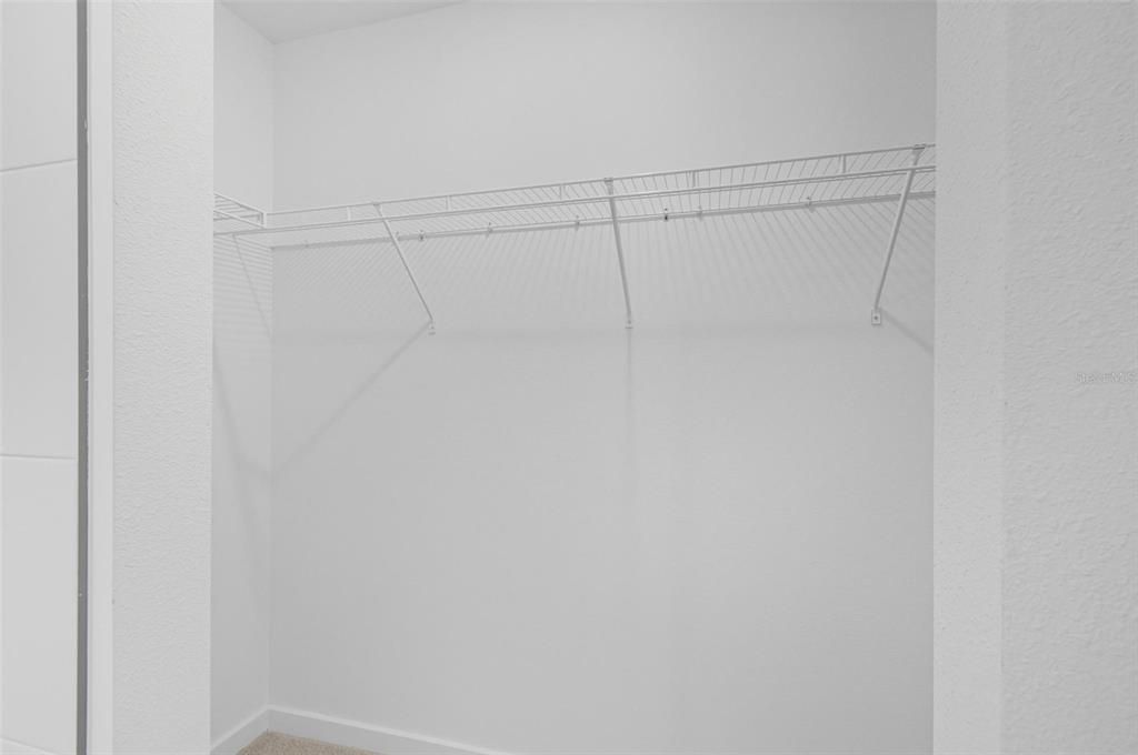 En Venta: $364,990 (4 camas, 3 baños, 1842 Pies cuadrados)