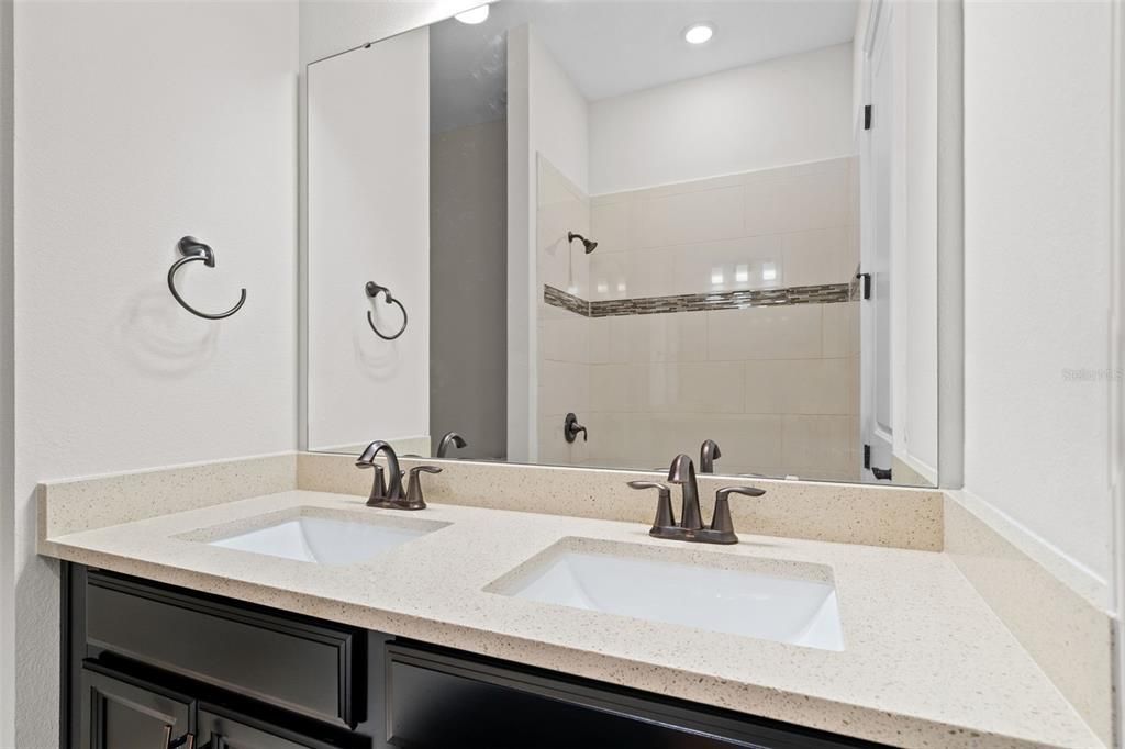 待售: $895,000 (4 贝兹, 3 浴室, 3111 平方英尺)