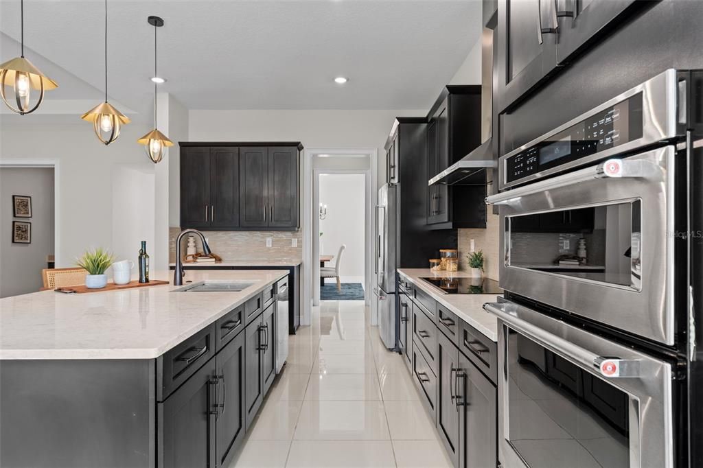 待售: $895,000 (4 贝兹, 3 浴室, 3111 平方英尺)