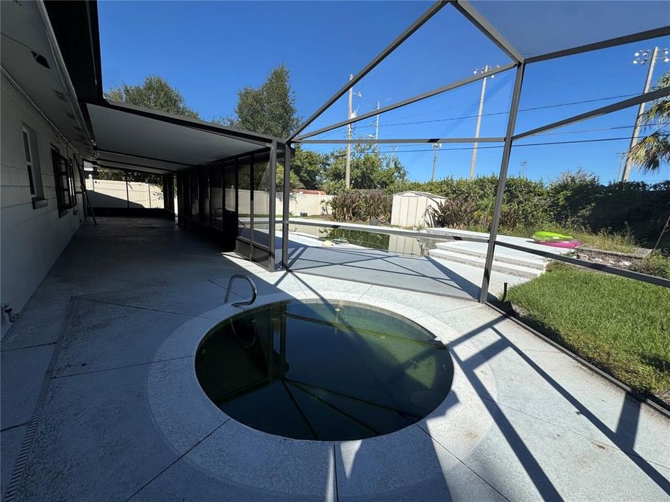 Active With Contract: $345,000 (3 beds, 2 baths, 1332 Square Feet)