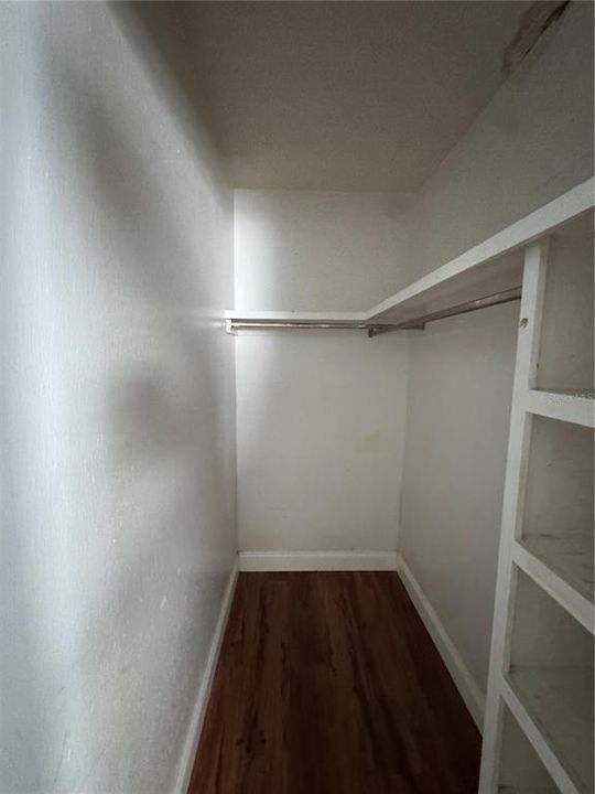 Active With Contract: $345,000 (3 beds, 2 baths, 1332 Square Feet)