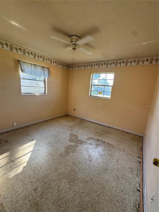 Active With Contract: $345,000 (3 beds, 2 baths, 1332 Square Feet)