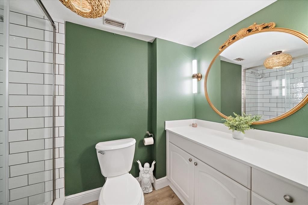 For Sale: $660,000 (1 beds, 1 baths, 900 Square Feet)