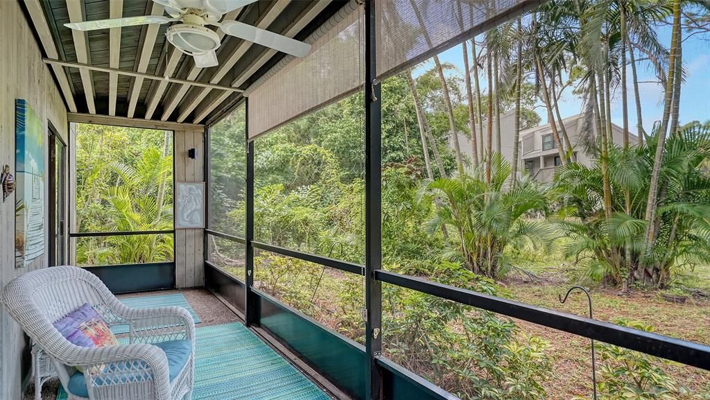 待售: $189,900 (1 贝兹, 1 浴室, 865 平方英尺)