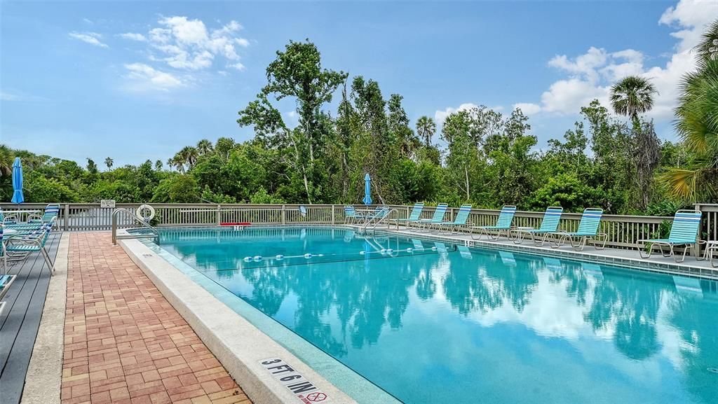 待售: $189,900 (1 贝兹, 1 浴室, 865 平方英尺)