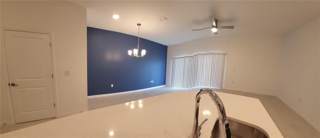 For Rent: $1,850 (3 beds, 2 baths, 1373 Square Feet)