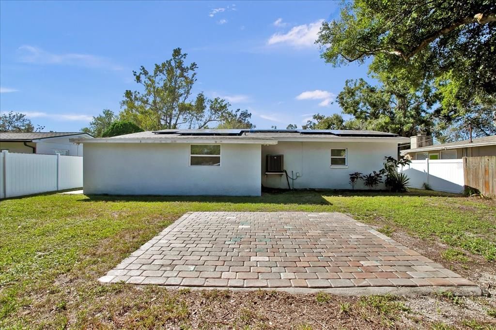 For Sale: $497,000 (4 beds, 3 baths, 1558 Square Feet)