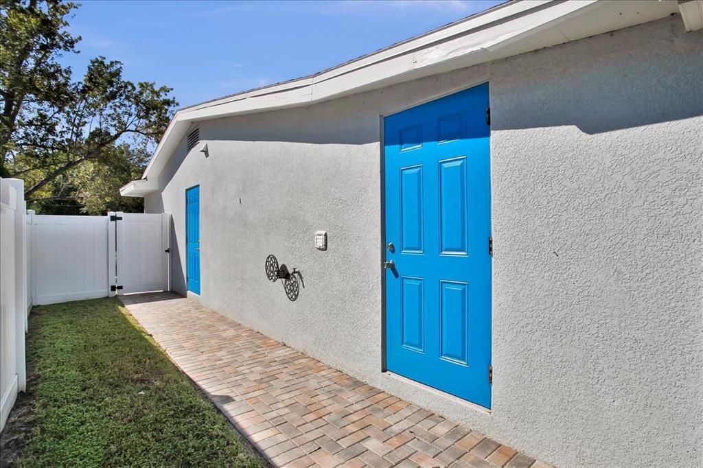 For Sale: $497,000 (4 beds, 3 baths, 1558 Square Feet)