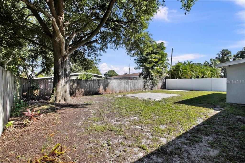 For Sale: $497,000 (4 beds, 3 baths, 1558 Square Feet)