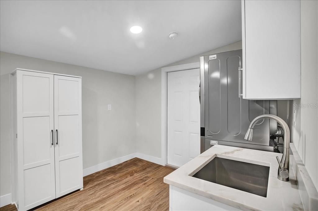 For Sale: $497,000 (4 beds, 3 baths, 1558 Square Feet)