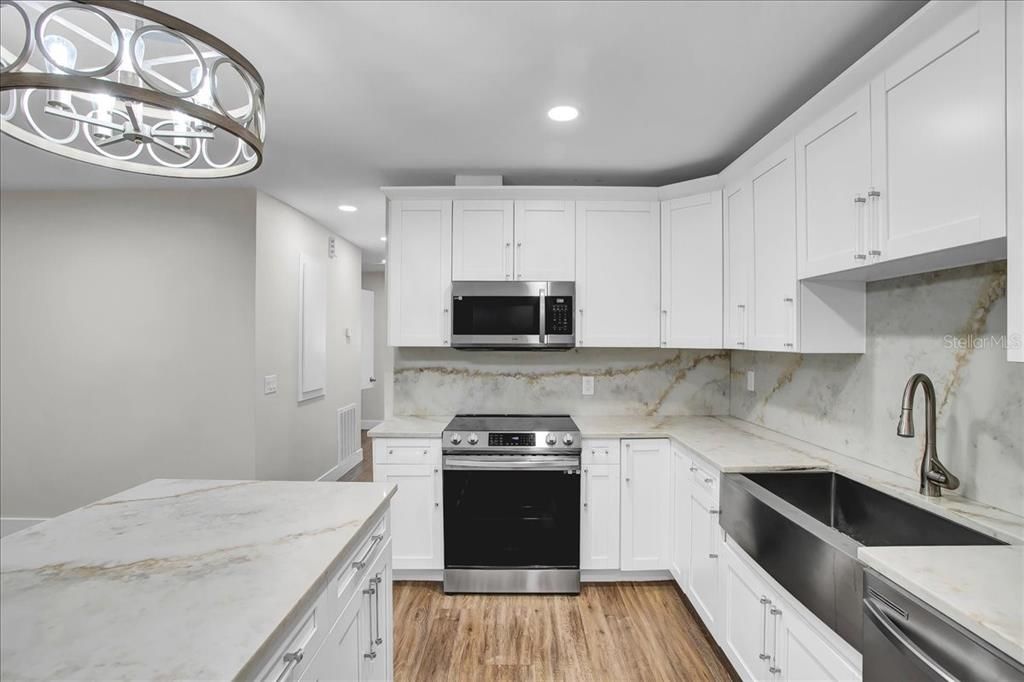 For Sale: $497,000 (4 beds, 3 baths, 1558 Square Feet)