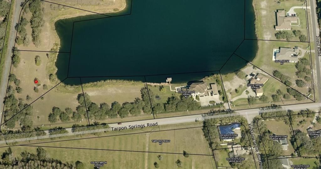 На продажу: $499,900 (1.77 acres)