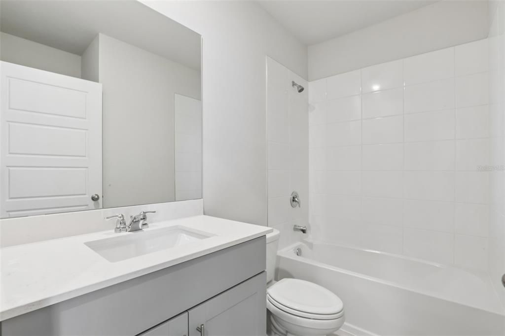 待售: $319,995 (4 贝兹, 2 浴室, 1687 平方英尺)