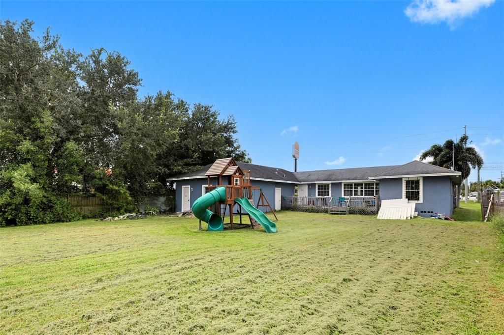 For Sale: $1,500,000 (3 beds, 2 baths, 2251 Square Feet)