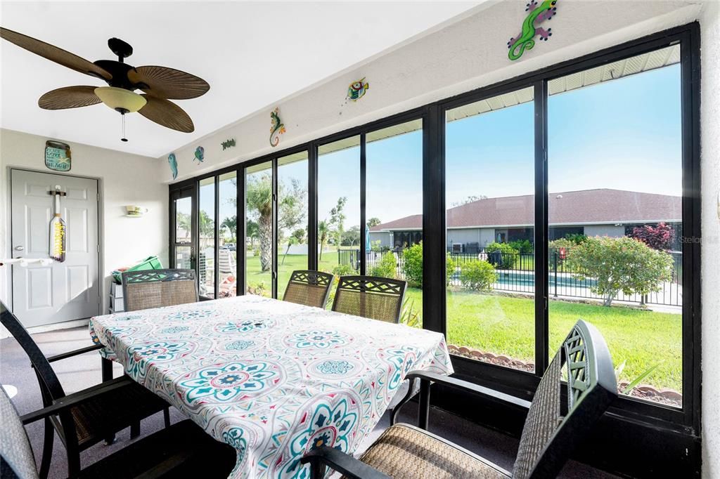 For Sale: $199,900 (2 beds, 2 baths, 1107 Square Feet)