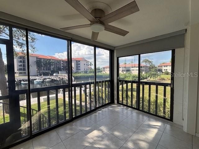 出租: $2,395 (2 贝兹, 2 浴室, 1065 平方英尺)