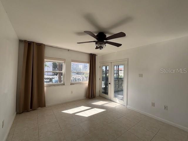 出租: $2,395 (2 贝兹, 2 浴室, 1065 平方英尺)