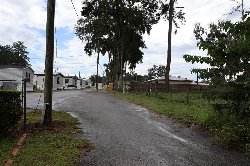 На продажу: $48,000 (0.49 acres)