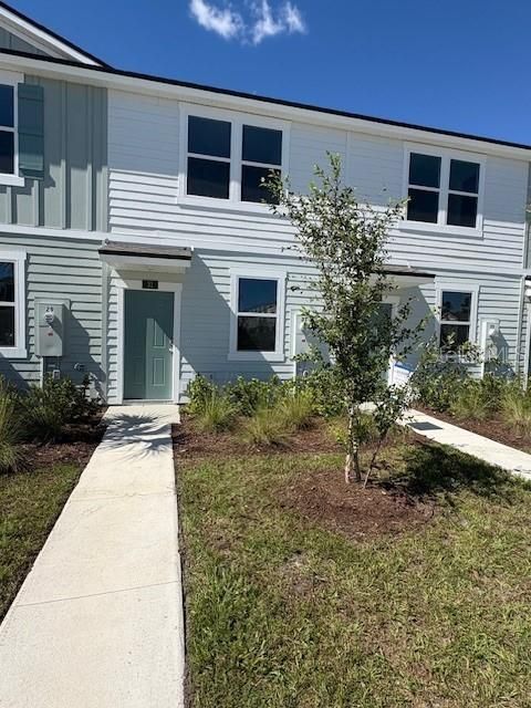 Active With Contract: $243,990 (2 beds, 2 baths, 1109 Square Feet)