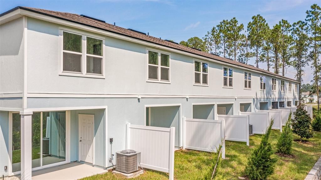 Active With Contract: $243,990 (2 beds, 2 baths, 1109 Square Feet)