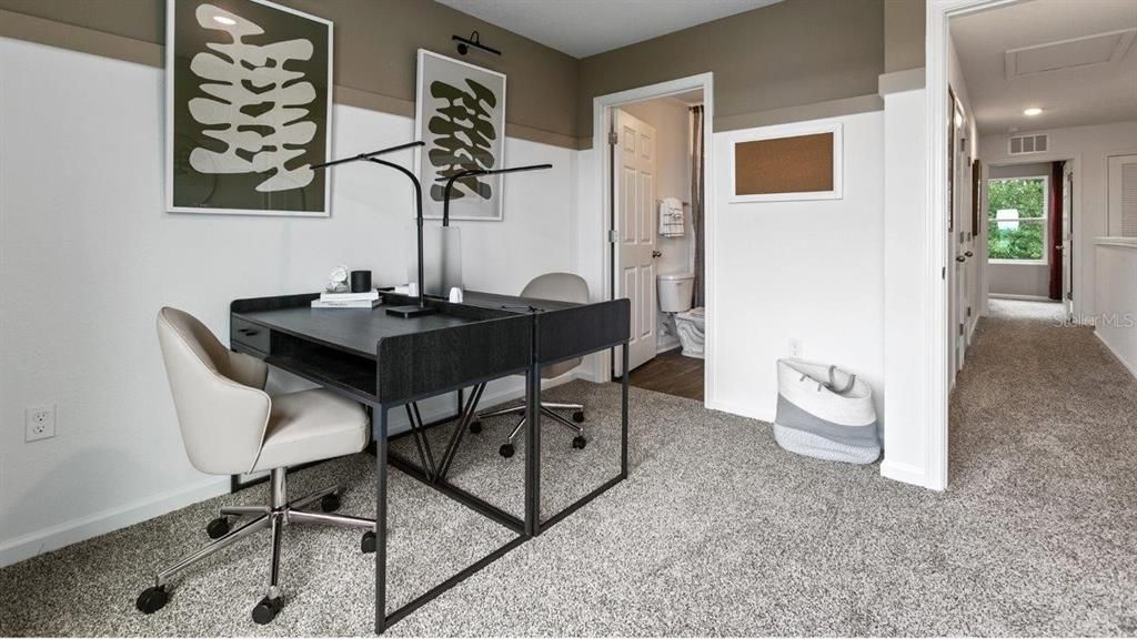 Active With Contract: $243,990 (2 beds, 2 baths, 1109 Square Feet)