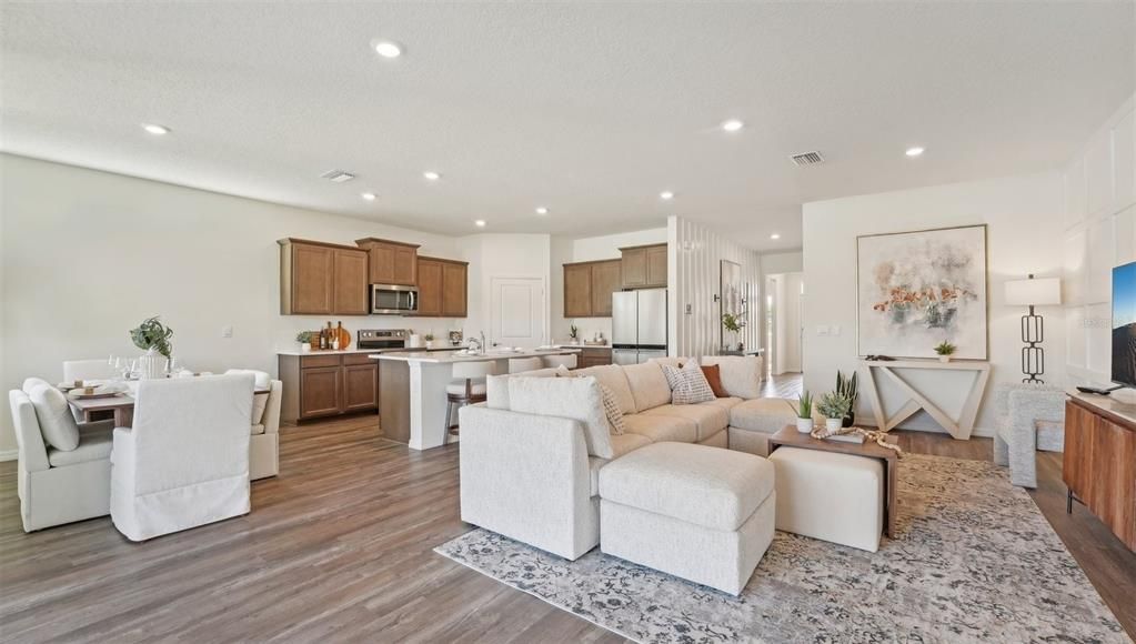 Active With Contract: $344,990 (4 beds, 2 baths, 2034 Square Feet)