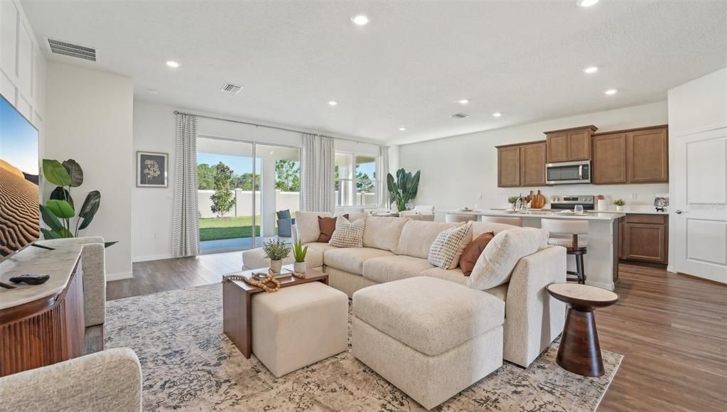 Active With Contract: $344,990 (4 beds, 2 baths, 2034 Square Feet)