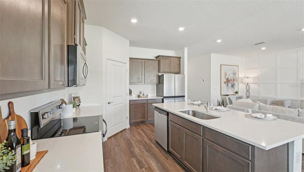Active With Contract: $344,990 (4 beds, 2 baths, 2034 Square Feet)