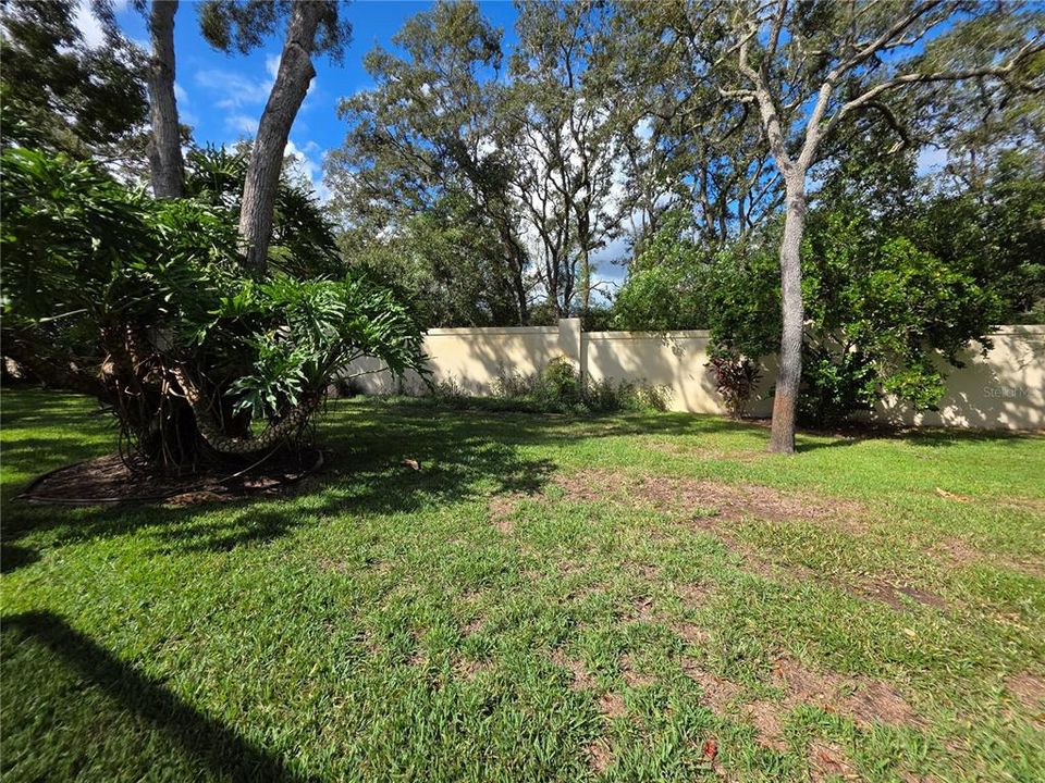 Activo con contrato: $387,900 (3 camas, 2 baños, 2010 Pies cuadrados)