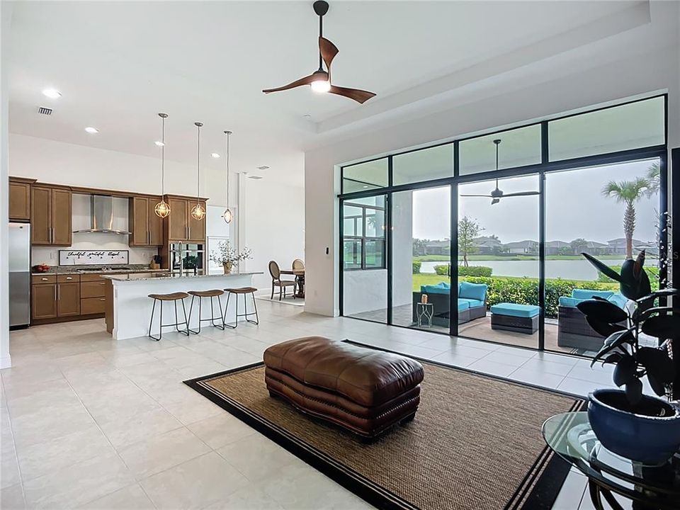 For Sale: $843,000 (3 beds, 3 baths, 2118 Square Feet)