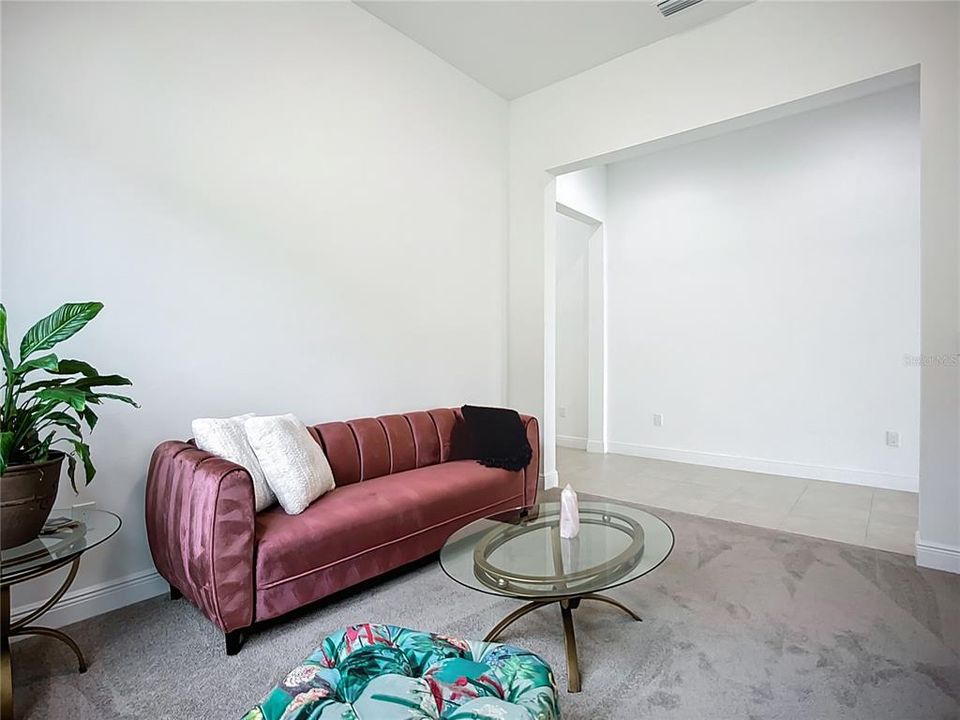 For Sale: $843,000 (3 beds, 3 baths, 2118 Square Feet)