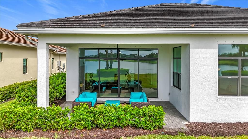 For Sale: $843,000 (3 beds, 3 baths, 2118 Square Feet)