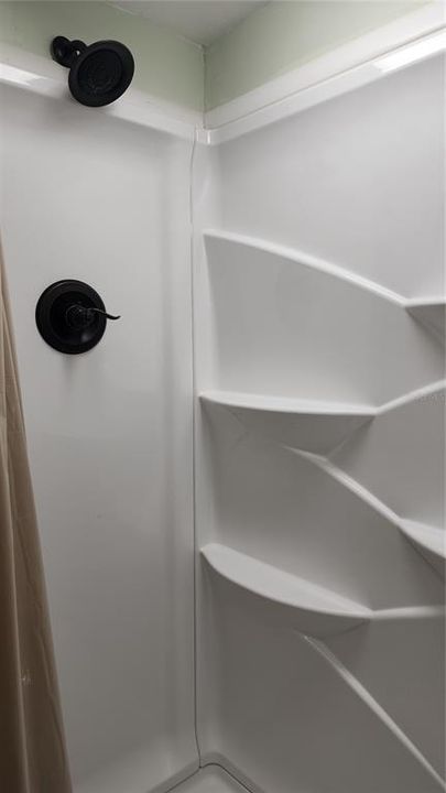 En Venta: $124,900 (1 camas, 2 baños, 816 Pies cuadrados)