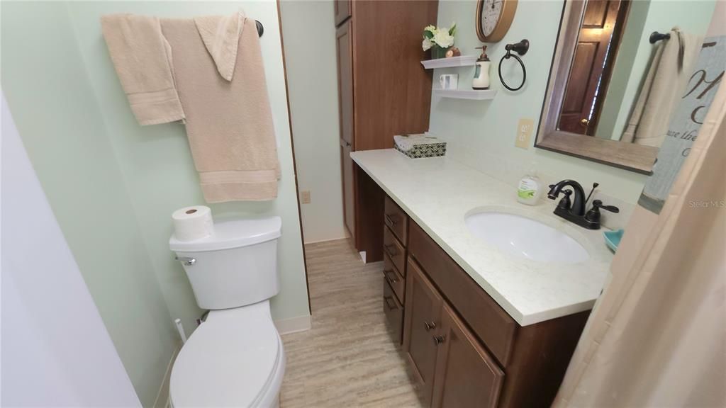 En Venta: $124,900 (1 camas, 2 baños, 816 Pies cuadrados)