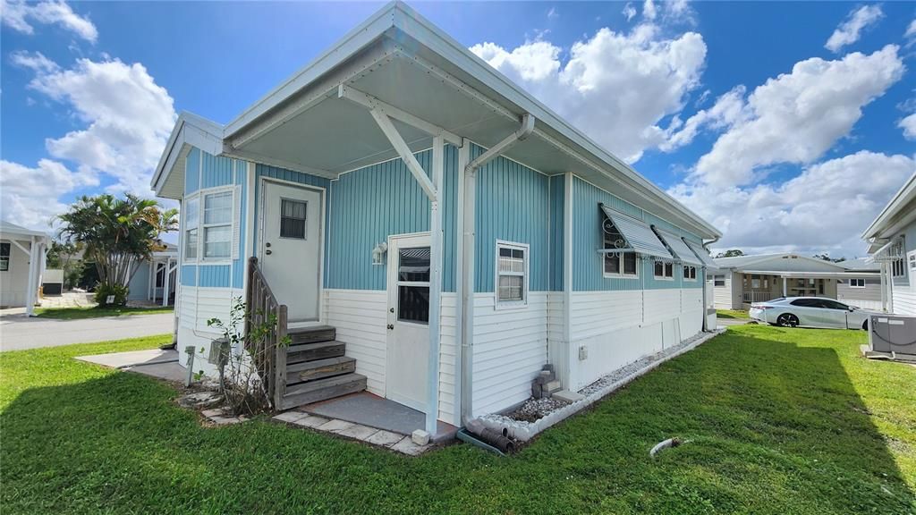 En Venta: $124,900 (1 camas, 2 baños, 816 Pies cuadrados)