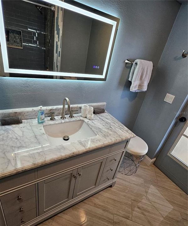 For Rent: $2,800 (3 beds, 2 baths, 1915 Square Feet)