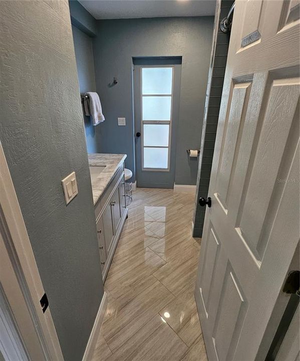 For Rent: $2,800 (3 beds, 2 baths, 1915 Square Feet)