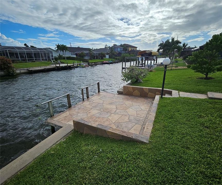 For Rent: $2,800 (3 beds, 2 baths, 1915 Square Feet)